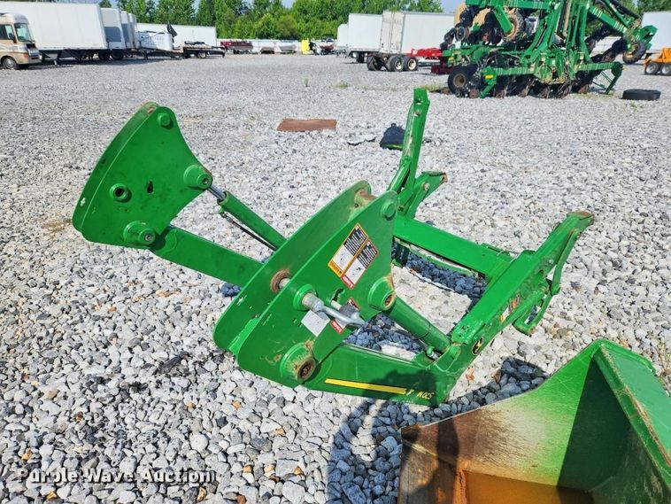 image for item YA3817 2021 John Deere 520M loader