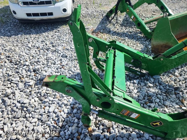 image for item YA3817 2021 John Deere 520M loader
