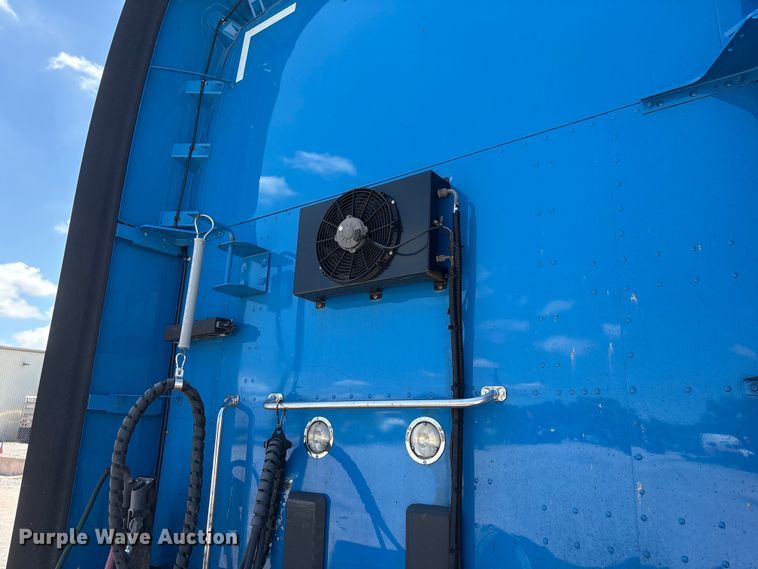 image for item DO5242 2020 Kenworth T680 semi truck