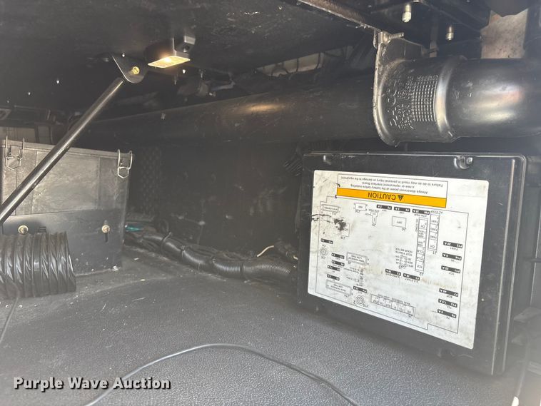 image for item DO5242 2020 Kenworth T680 semi truck