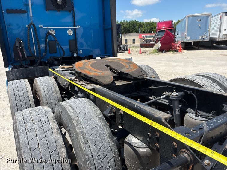 image for item DO5242 2020 Kenworth T680 semi truck