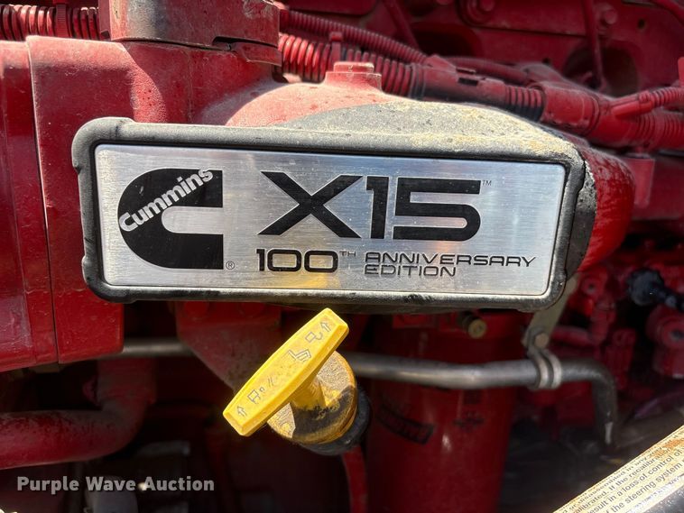 image for item DO5242 2020 Kenworth T680 semi truck