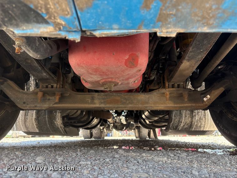 image for item DO5242 2020 Kenworth T680 semi truck
