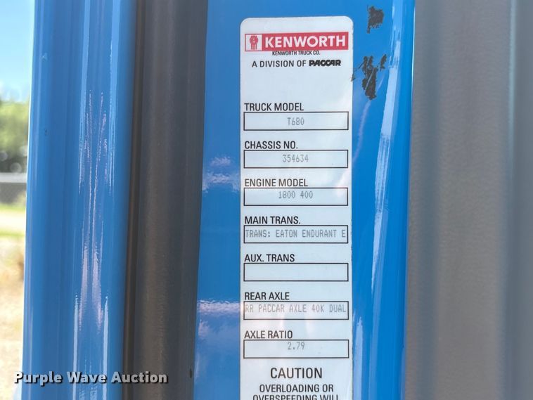 image for item DO5242 2020 Kenworth T680 semi truck