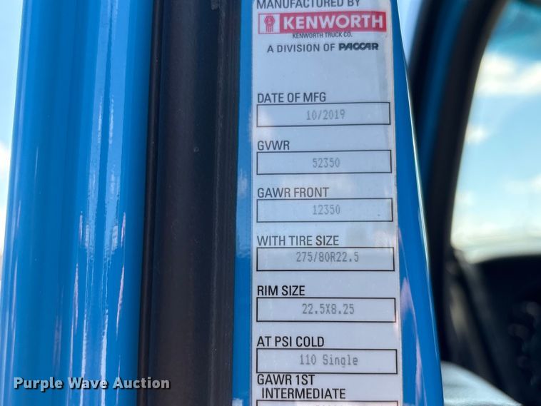 image for item DO5242 2020 Kenworth T680 semi truck