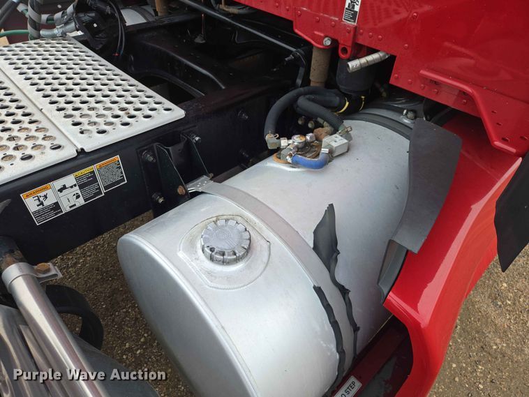 image for item DP8966 2022 Kenworth T680 semi truck