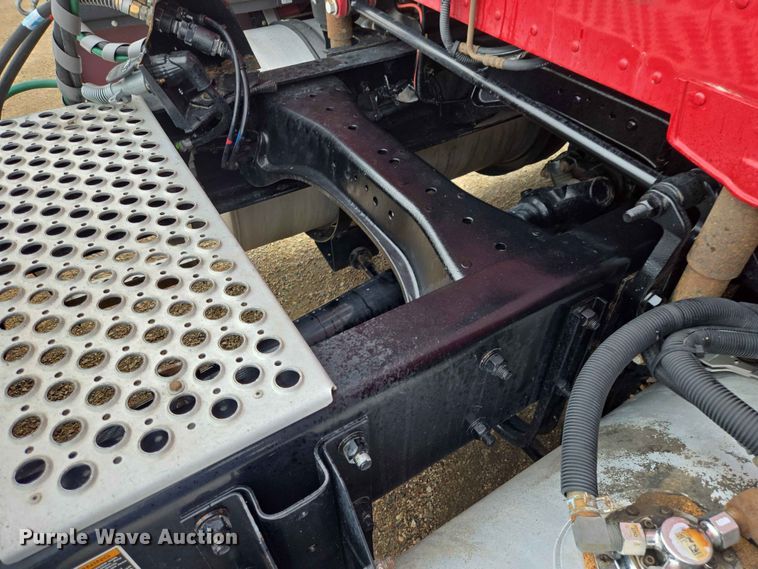 image for item DP8966 2022 Kenworth T680 semi truck