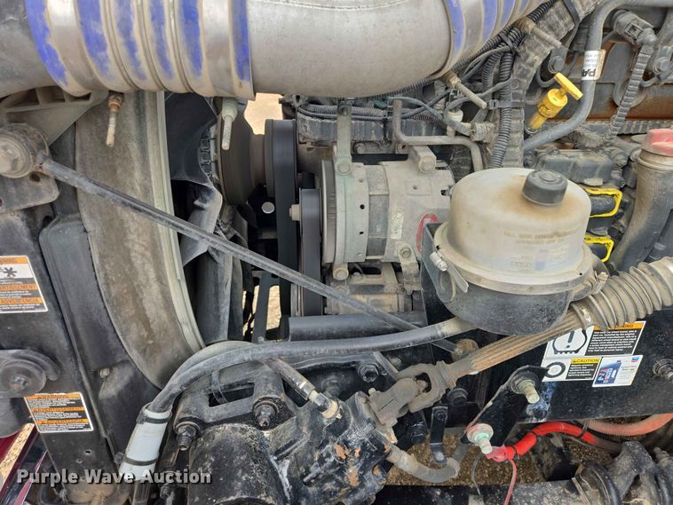 image for item DP8966 2022 Kenworth T680 semi truck