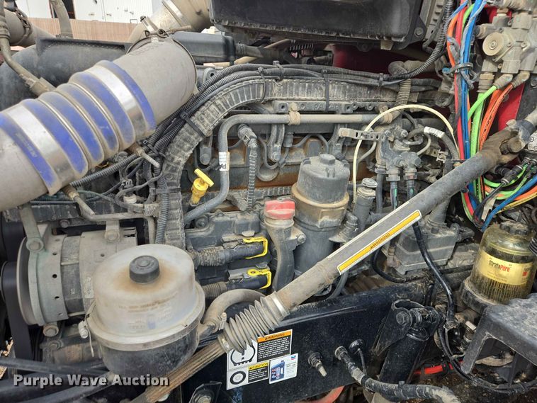 image for item DP8966 2022 Kenworth T680 semi truck