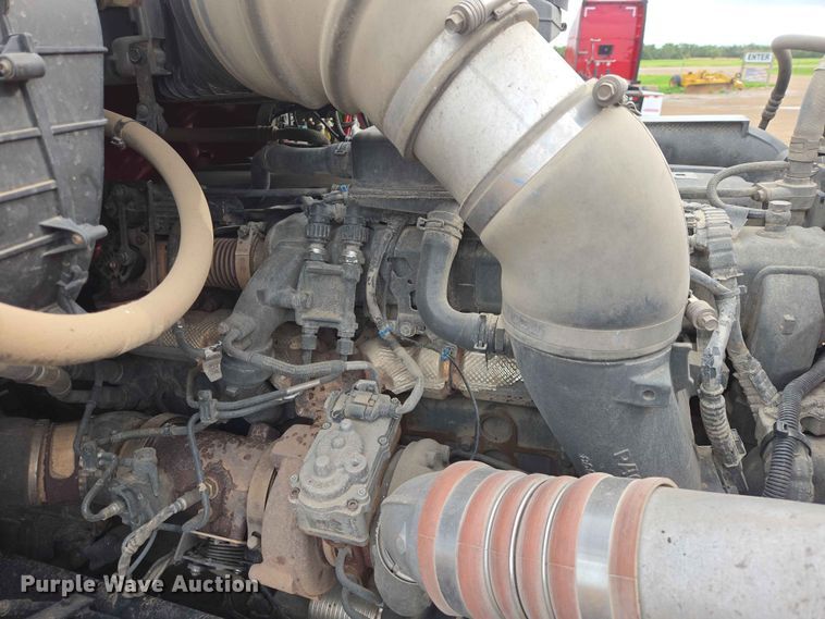 image for item DP8966 2022 Kenworth T680 semi truck