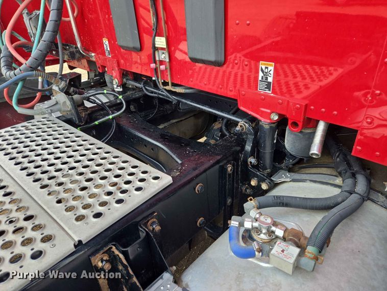 image for item DP8967 2019 Kenworth T680 semi truck