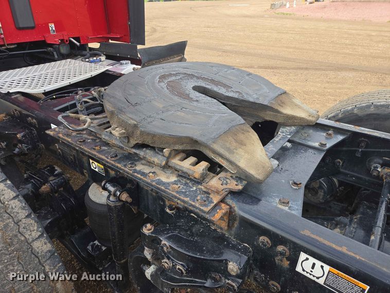 image for item DP8967 2019 Kenworth T680 semi truck