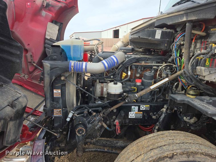 image for item DP8967 2019 Kenworth T680 semi truck