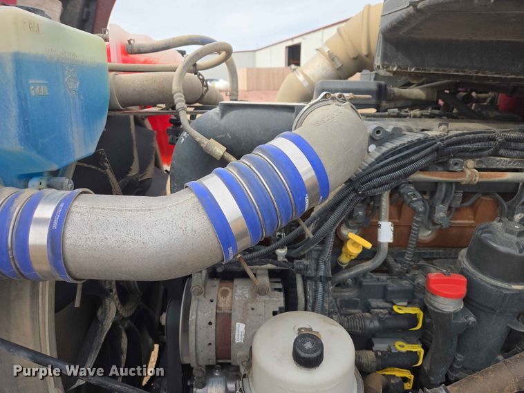 image for item DP8967 2019 Kenworth T680 semi truck