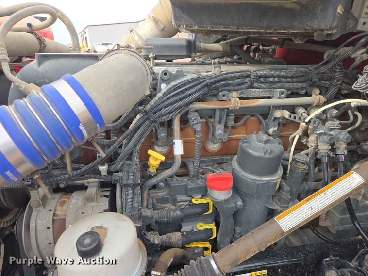 image for item DP8967 2019 Kenworth T680 semi truck