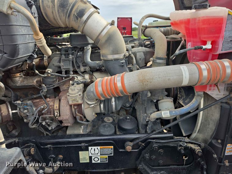 image for item DP8967 2019 Kenworth T680 semi truck