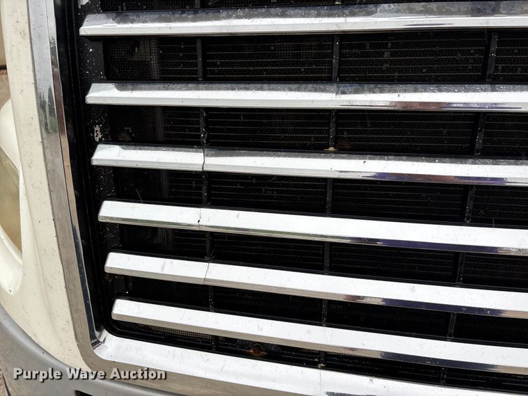 image for item DV4373 2014 Mack CXU613 semi truck
