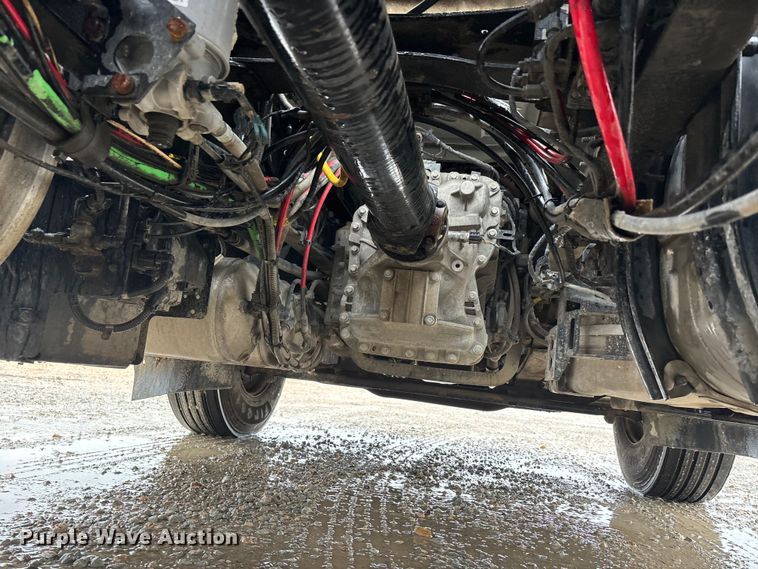 image for item DV4373 2014 Mack CXU613 semi truck