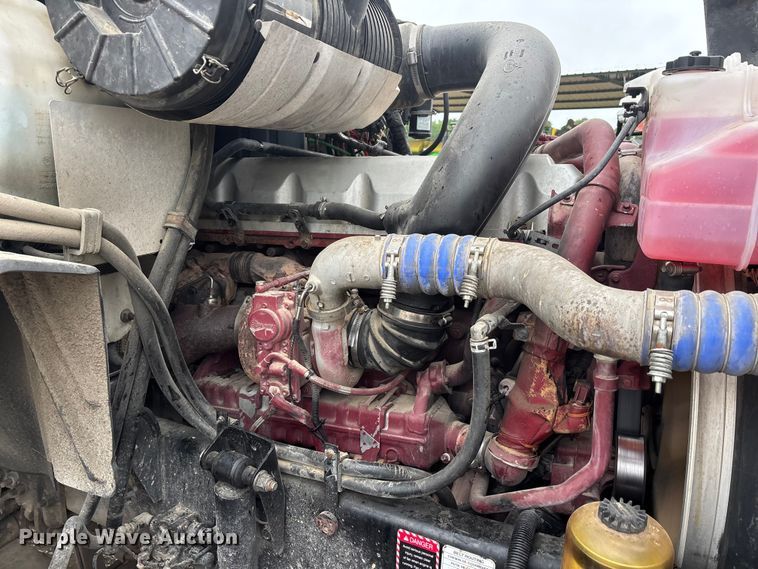 image for item DV4373 2014 Mack CXU613 semi truck