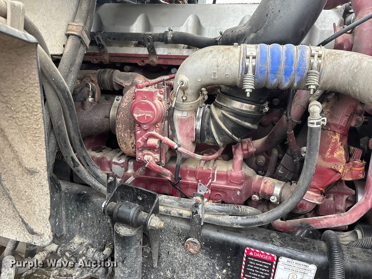 image for item DV4373 2014 Mack CXU613 semi truck