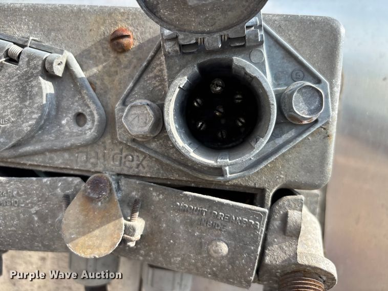 image for item DV4391 1994 Bar-Bel Fabricating Co. pneumatic dry bulk trailer