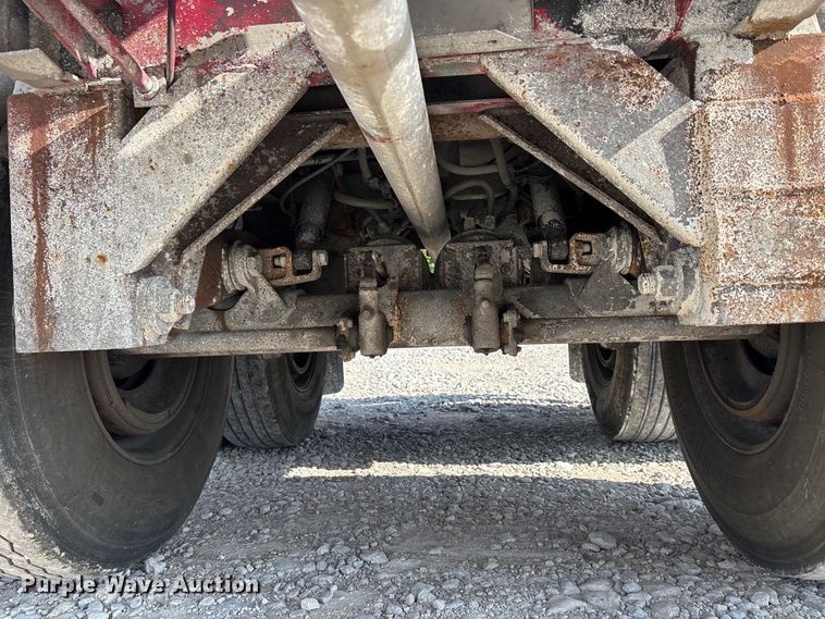 image for item DV4391 1994 Bar-Bel Fabricating Co. pneumatic dry bulk trailer