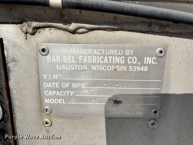 image for item DV4391 1994 Bar-Bel Fabricating Co. pneumatic dry bulk trailer