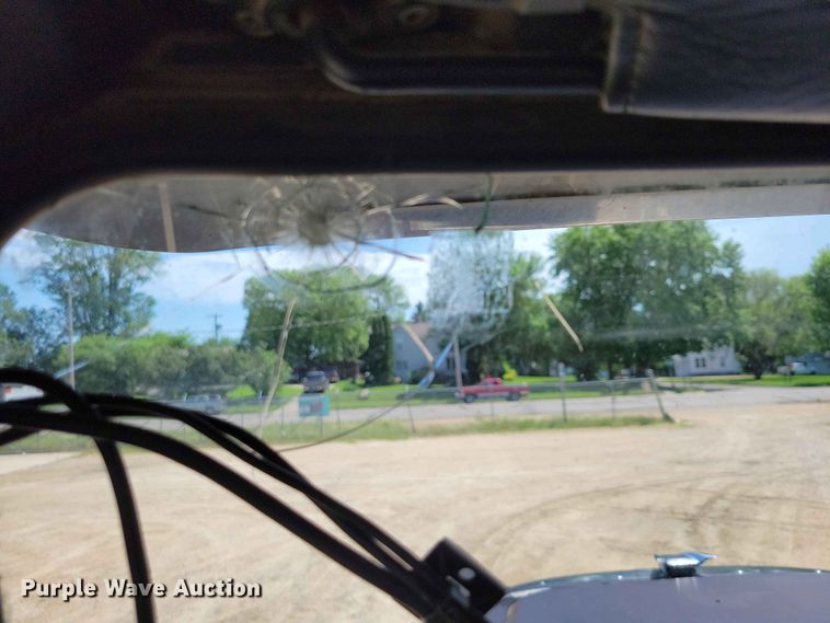 image for item DZ7223 2005 Freightliner  FLD semi truck