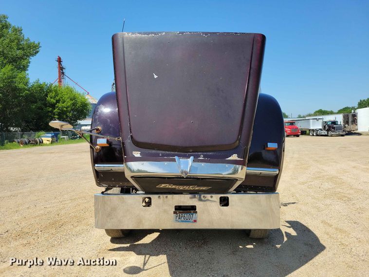 image for item DZ7223 2005 Freightliner  FLD semi truck