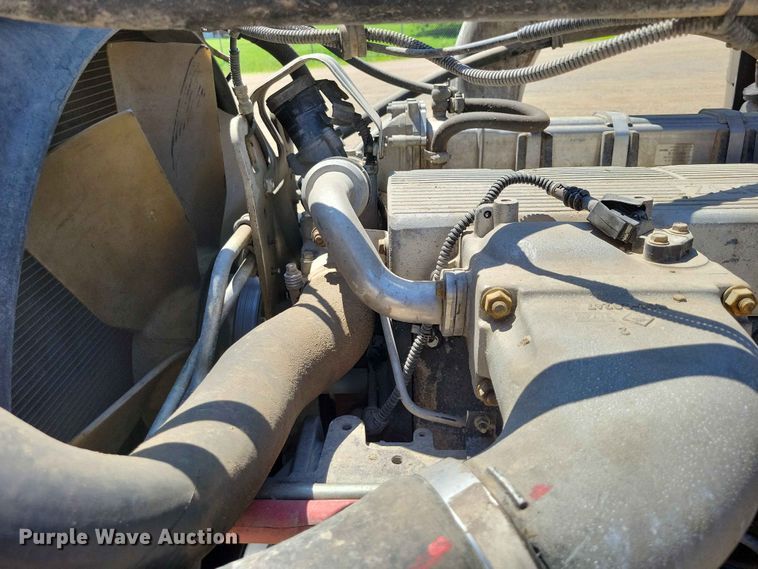 image for item DZ7223 2005 Freightliner  FLD semi truck