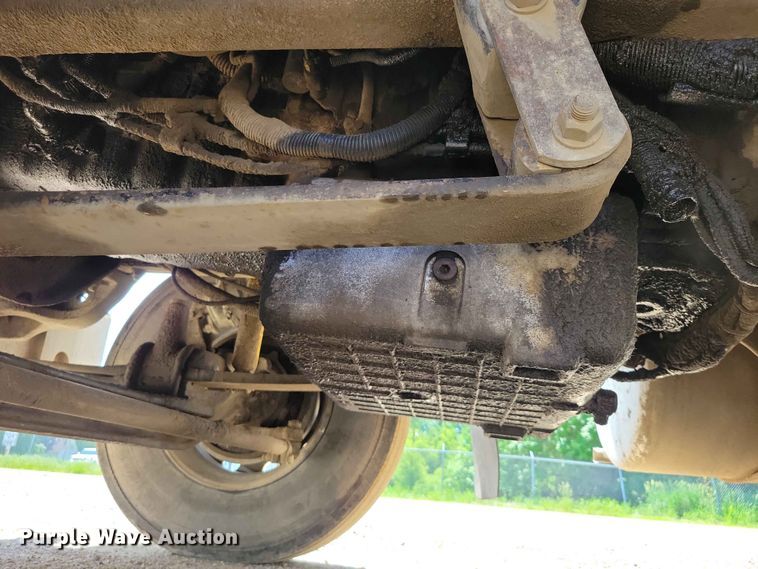 image for item DZ7223 2005 Freightliner  FLD semi truck