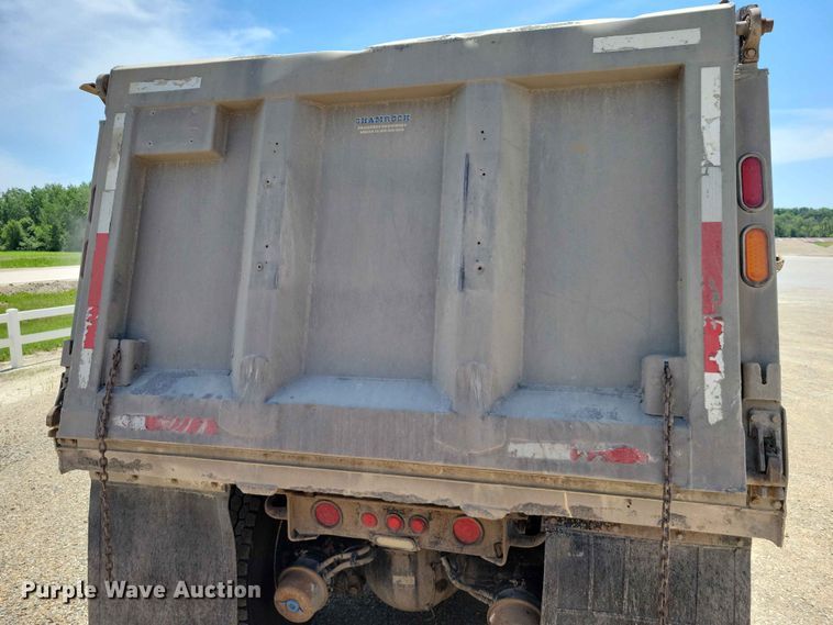 image for item DZ7270 2014 Kenworth T800 dump truck