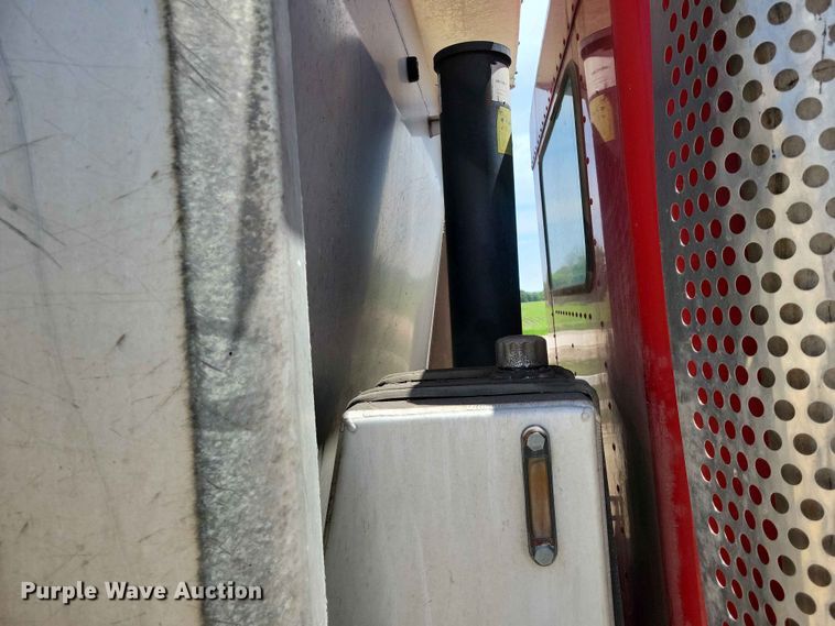image for item DZ7270 2014 Kenworth T800 dump truck