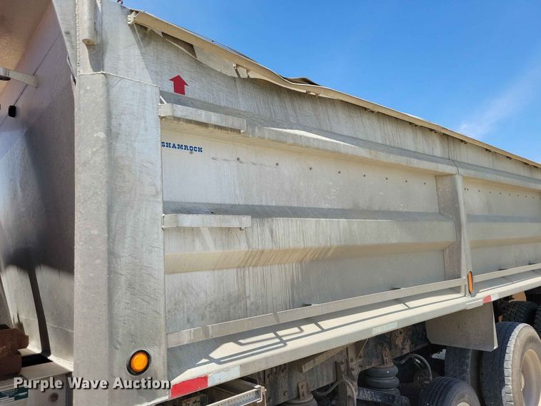 image for item DZ7270 2014 Kenworth T800 dump truck
