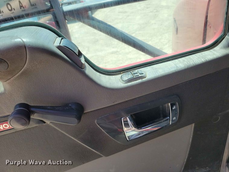 image for item DZ7270 2014 Kenworth T800 dump truck