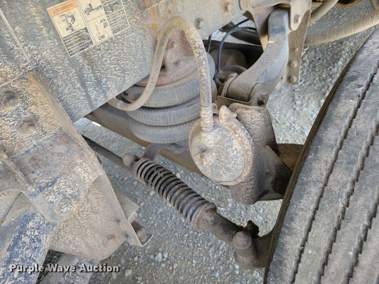 image for item DZ7270 2014 Kenworth T800 dump truck