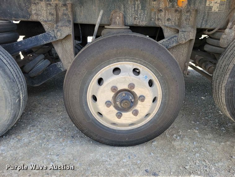 image for item DZ7270 2014 Kenworth T800 dump truck