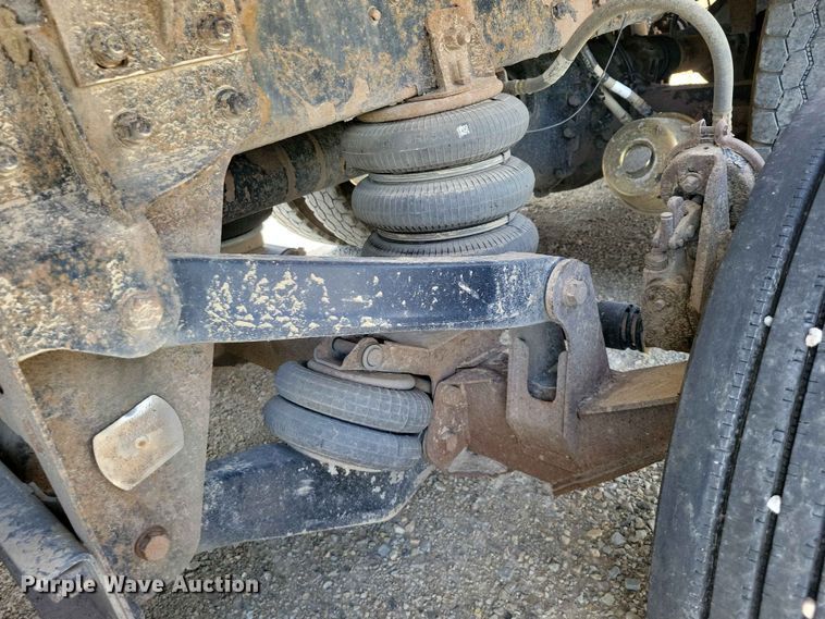 image for item DZ7270 2014 Kenworth T800 dump truck