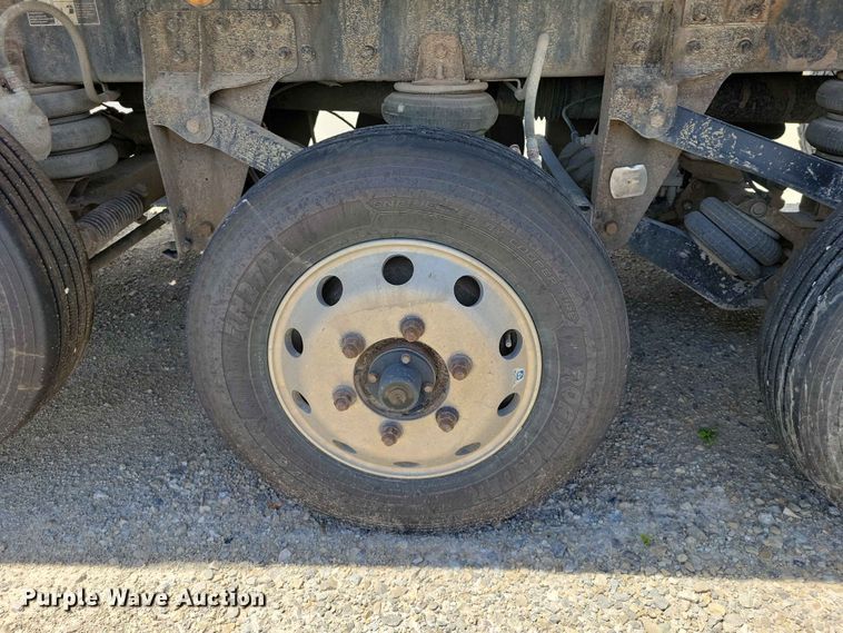 image for item DZ7270 2014 Kenworth T800 dump truck