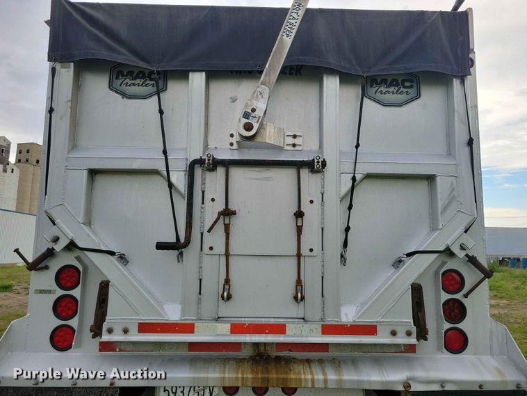 image for item EA2375 2015 Mac  end dump trailer