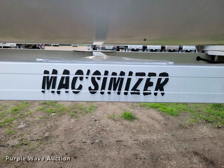 image for item EA2375 2015 Mac  end dump trailer