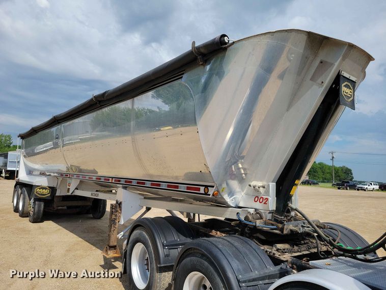 image for item EA2387 2017 Mac Trailer end dump trailer