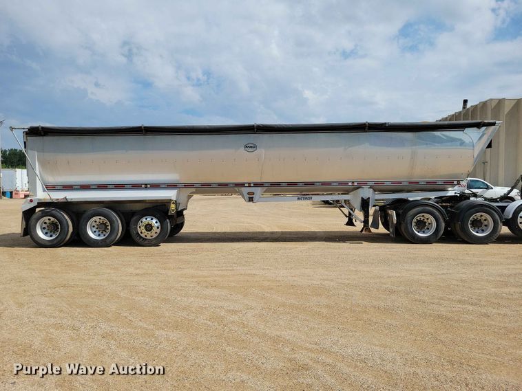 image for item EA2387 2017 Mac Trailer end dump trailer