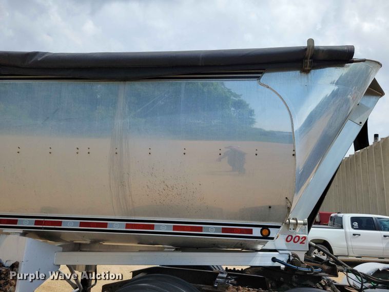 image for item EA2387 2017 Mac Trailer end dump trailer