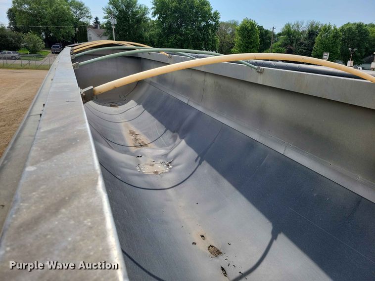 image for item EA2387 2017 Mac Trailer end dump trailer
