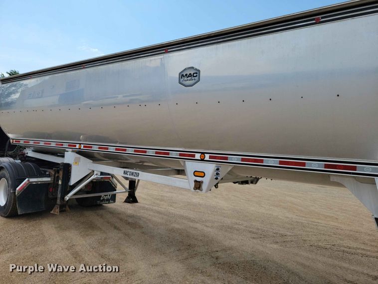 image for item EA2387 2017 Mac Trailer end dump trailer