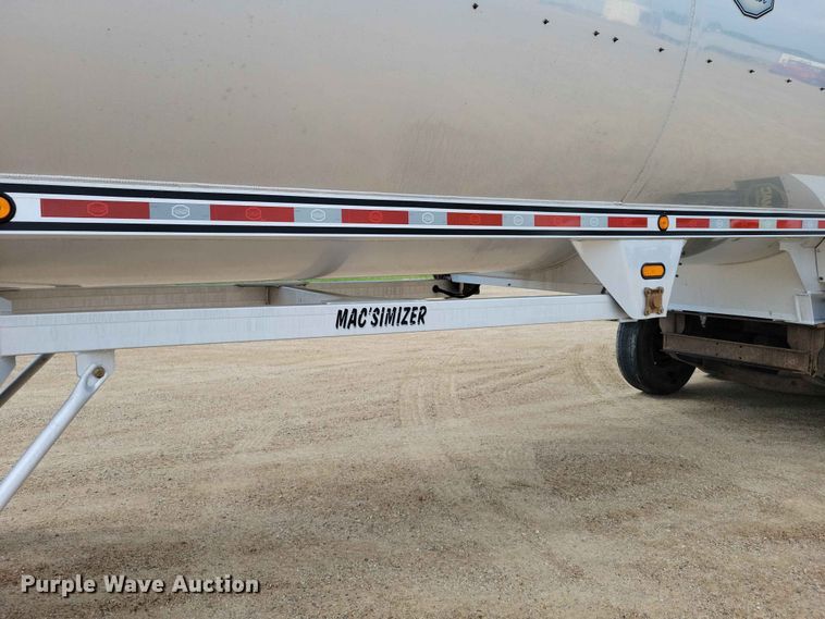 image for item EA2387 2017 Mac Trailer end dump trailer