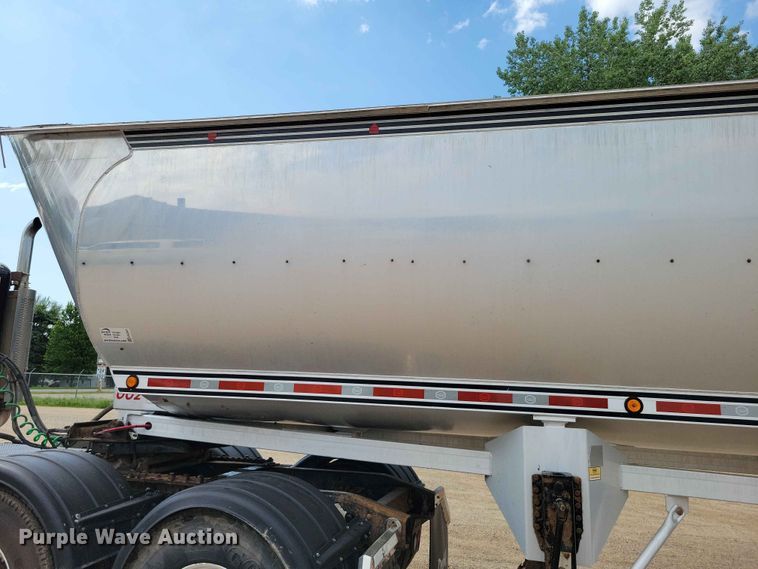 image for item EA2387 2017 Mac Trailer end dump trailer