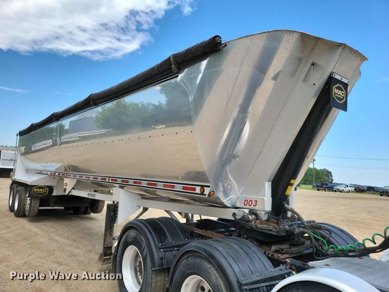 image for item EA2391 2017 Mac Trailer end dump trailer