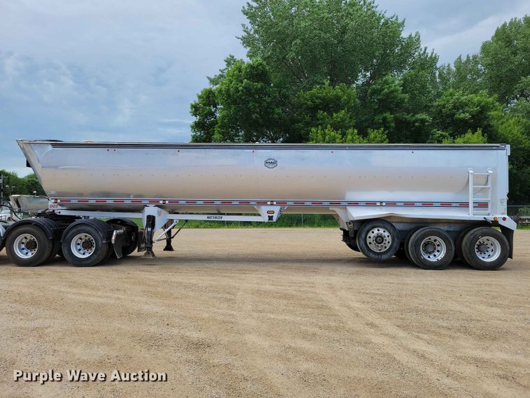 image for item EA2391 2017 Mac Trailer end dump trailer